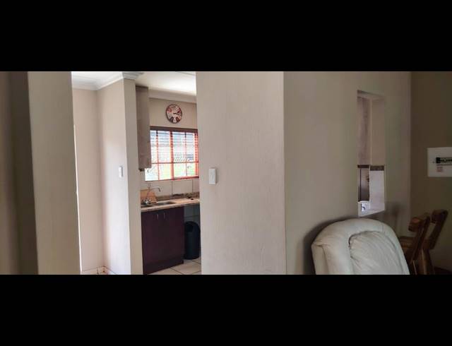 2 BEDROOM TOWNHOUSE FOR SALE IN WILLOWBROOK